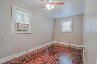 2429 23rd St in Lubbock, TX - Foto de edificio - Building Photo