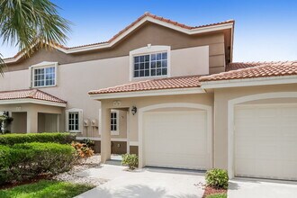 6716 Old Farm Trail in Boynton Beach, FL - Building Photo - Building Photo