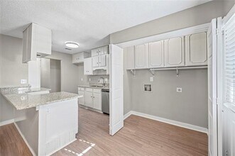 565 Park Center Blvd in Saginaw, TX - Building Photo - Building Photo