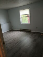 404 Washington St, Unit 404-4 in Barre, VT - Building Photo - Building Photo