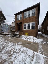 327 E 7th St in Erie, PA - Building Photo