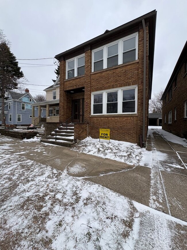 property at 327 E 7th St