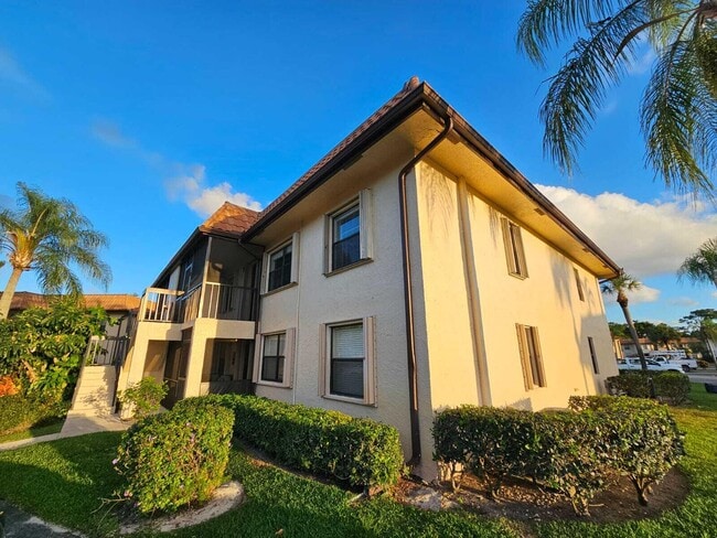 property at 7091 Golf Colony Ct