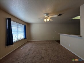 1013 Misty Acres Dr in New Braunfels, TX - Building Photo - Building Photo