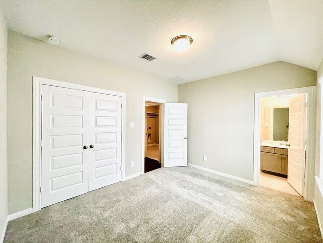 property at 2164 Woodland Pine Dr