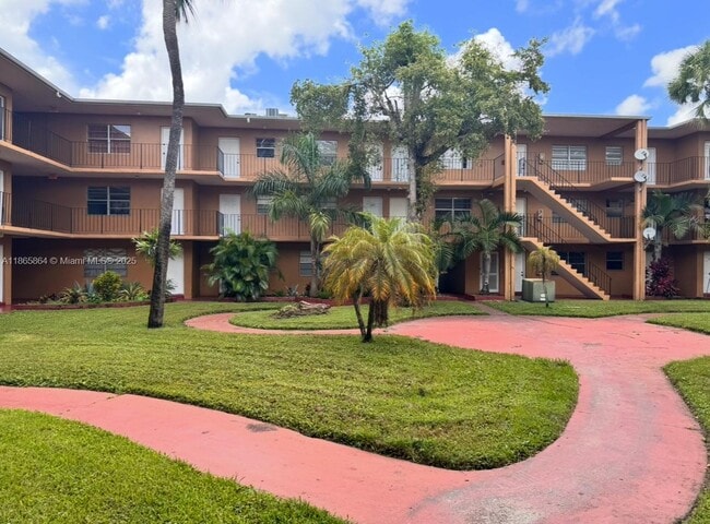 1230 W 54th St in Hialeah, FL - Building Photo - Building Photo