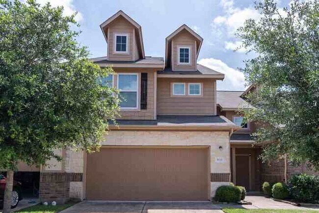 property at 1123 Lexington Grove Dr