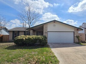 12013 Grey Rock Ln in Austin, TX - Building Photo