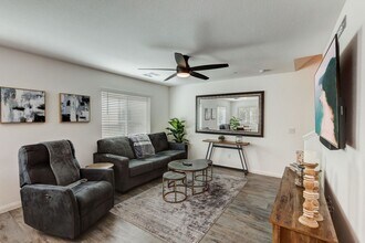 12128 Frost Lime Rd in Las Vegas, NV - Building Photo - Building Photo