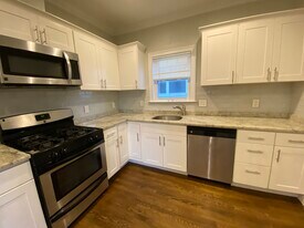45 Derby St in Somerville, MA - Building Photo