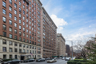 1165 Park Ave in New York, NY - Building Photo - Building Photo