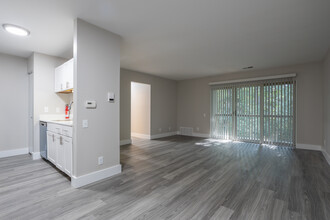 Parchment Pointe Townhomes in Parchment, MI - Foto de edificio - Interior Photo