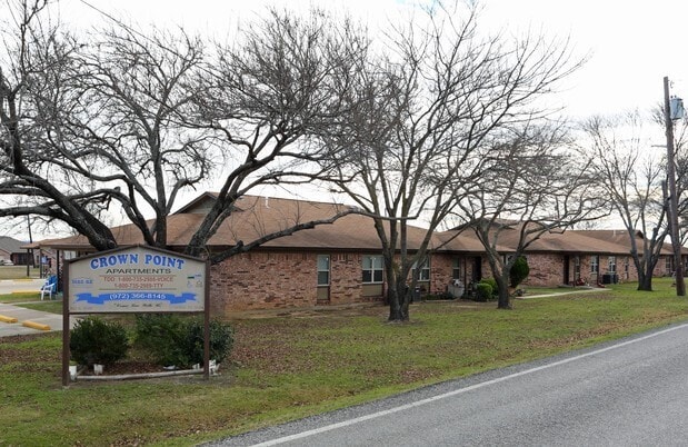 700 S Main St in Venus, TX - Building Photo - Building Photo