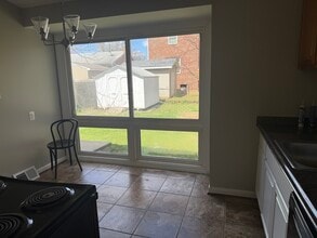 417 Eisner St in Silver Spring, MD - Foto de edificio - Building Photo