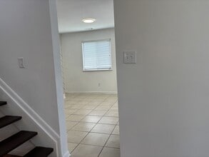 1372 Riverside Dr in Virginia Beach, VA - Building Photo - Building Photo