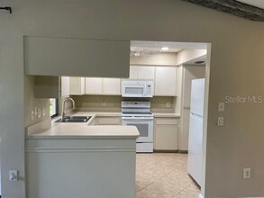 111 Abalone Rd in Venice, FL - Building Photo - Building Photo