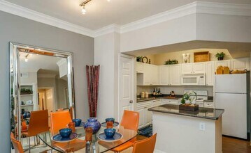 616 Memorial Heights Dr in Houston, TX - Building Photo - Building Photo