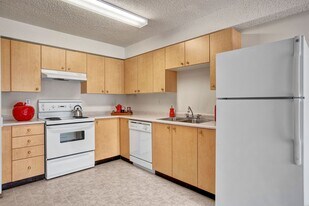 Villagio in Winnipeg, MB - Building Photo
