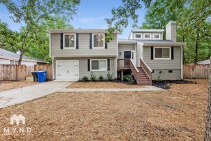 8008 Beacon Hills Rd in Indian Trail, NC - Building Photo