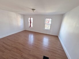 415 Hudson St in Trenton, NJ - Building Photo