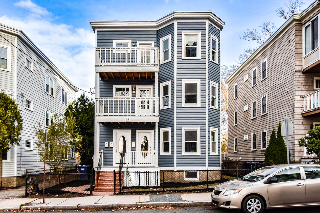 27 Wood St, Unit 1 in Cambridge, MA - Foto de edificio