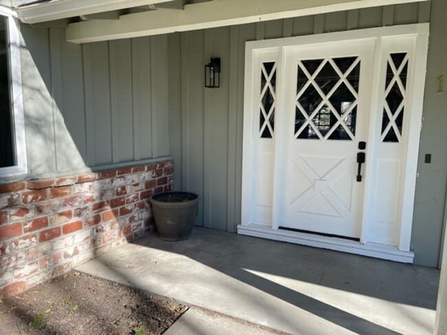 120 Cam Encanto in Danville, CA - Building Photo - Building Photo