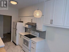 35 Empress Ave in Toronto, ON - Building Photo - Building Photo