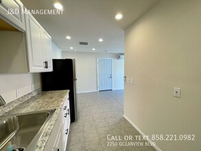 2250 Ocean View Blvd in San Diego, CA - Foto de edificio - Building Photo