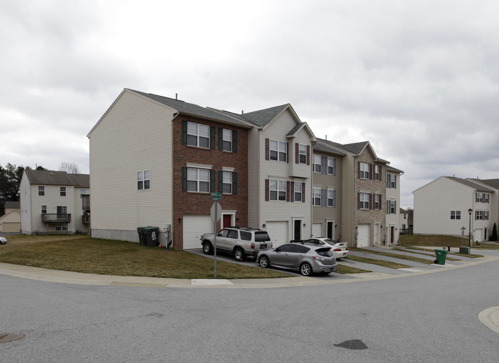 Saddle Ridge Duplexes in Wilmington, DE - Building Photo