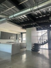 3238 Casitas Ave in Los Angeles, CA - Foto de edificio - Building Photo