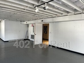 5701 NW Radial Hwy in Omaha, NE - Building Photo - Building Photo