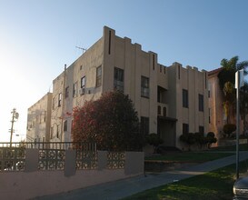 313 N Mariposa Ave in Los Angeles, CA - Building Photo - Building Photo