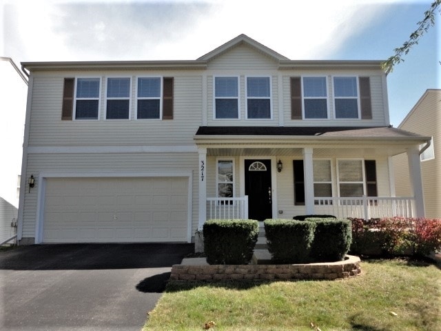 property at 3217 Kenilworth Ln