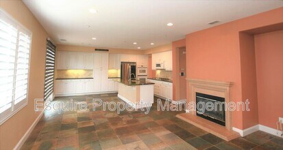 621 Riviera Ct in Oxnard, CA - Building Photo - Building Photo