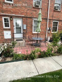 2034 N Grand Ave photo'