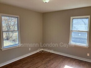 9850 Dennis Dr in St. Louis, MO - Building Photo - Building Photo