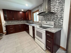 93 Farley Rd in Nashua, NH - Building Photo - Building Photo