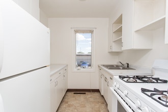 Highland Manor Apartments in Williston, ND - Building Photo - Interior Photo