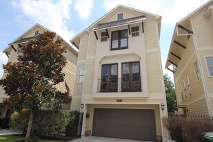 2212 Radcliffe St in Houston, TX - Building Photo