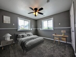 1319 B Ave W in Oskaloosa, IA - Building Photo - Building Photo