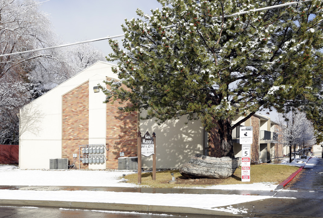 Kara Manor Apartments in Washington Terrace, UT - Building Photo