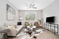 1620 Oak Tree Dr photo'