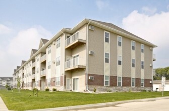 Encore Apartments in Minot, ND - Foto de edificio - Building Photo