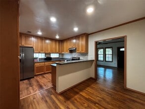 1671 US-190 in Huntsville, TX - Building Photo - Building Photo