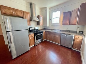 1570 7th St in Oakland, CA - Building Photo - Building Photo