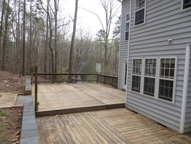 112 Hudson Hills Rd in Pittsboro, NC - Building Photo - Building Photo