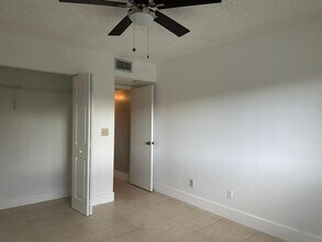 9122 W Atlantic Blvd, Unit 724 in Coral Springs, FL - Building Photo - Building Photo