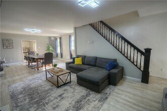 522 Suffolk St in Pittsburgh, PA - Building Photo - Building Photo