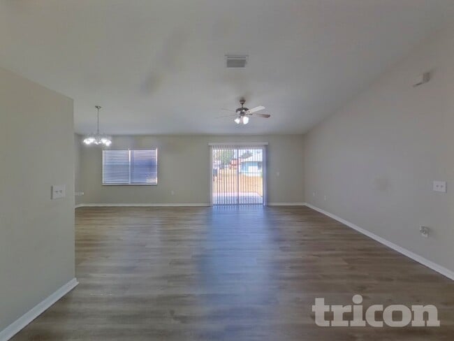 216 Cobalt Dr in Kissimmee, FL - Foto de edificio - Building Photo