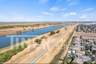 3576 Hume St in West Sacramento, CA - Building Photo - Building Photo